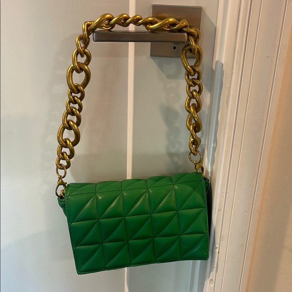 Green Quilted Chain Shoulder Bag
